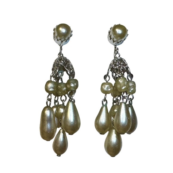 Vintage CATHE signed Chandelier faux‎ pearl 2 1/2" drop - Picture 1 of 6